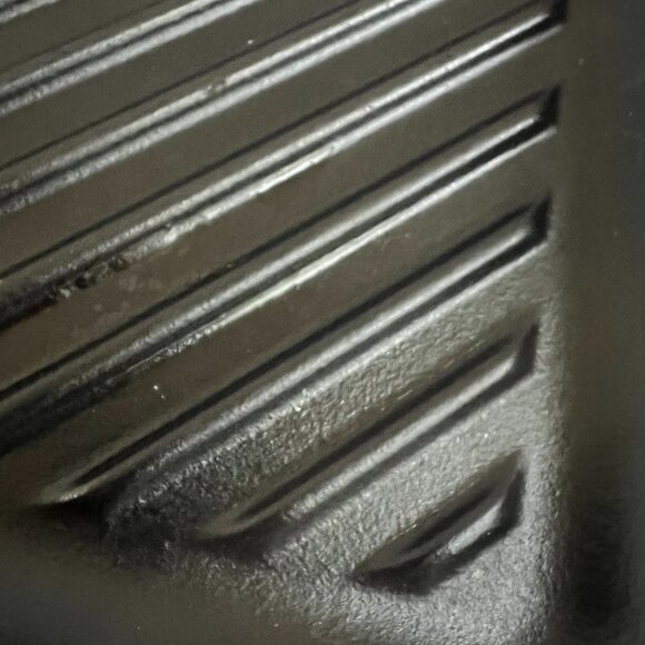 Le Creuset Enameled Cast Iron Skinny Square Grill, Lapis Blue - Picture 5 of 6